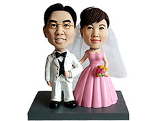 Bride and Groom Arm In Arm Bobblehead