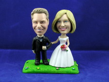 Bride and Groom Arm In Arm On Lawn Bobblehead - Bobbleheads.com